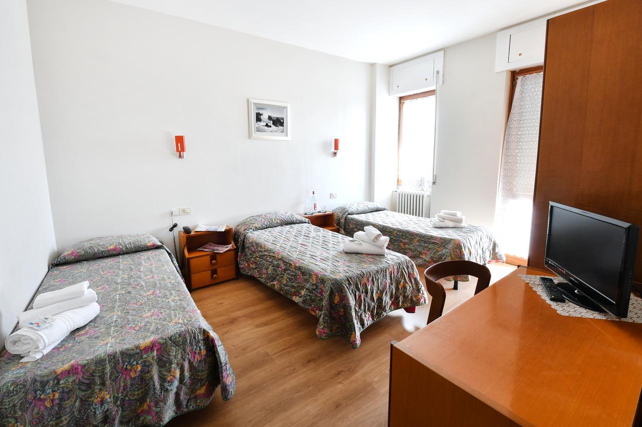 Hotel Motel Europa Domodossola Exterior foto